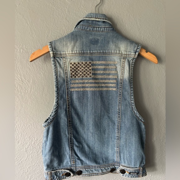 Reuse | denim | vest | embroidered | American Flag | M - Picture 5 of 11